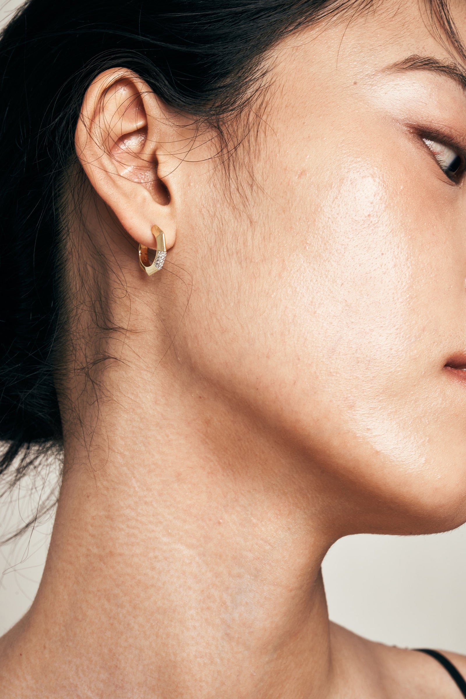 OCTAGONAL STONE EARRINGS [BEIGE GOLD]
