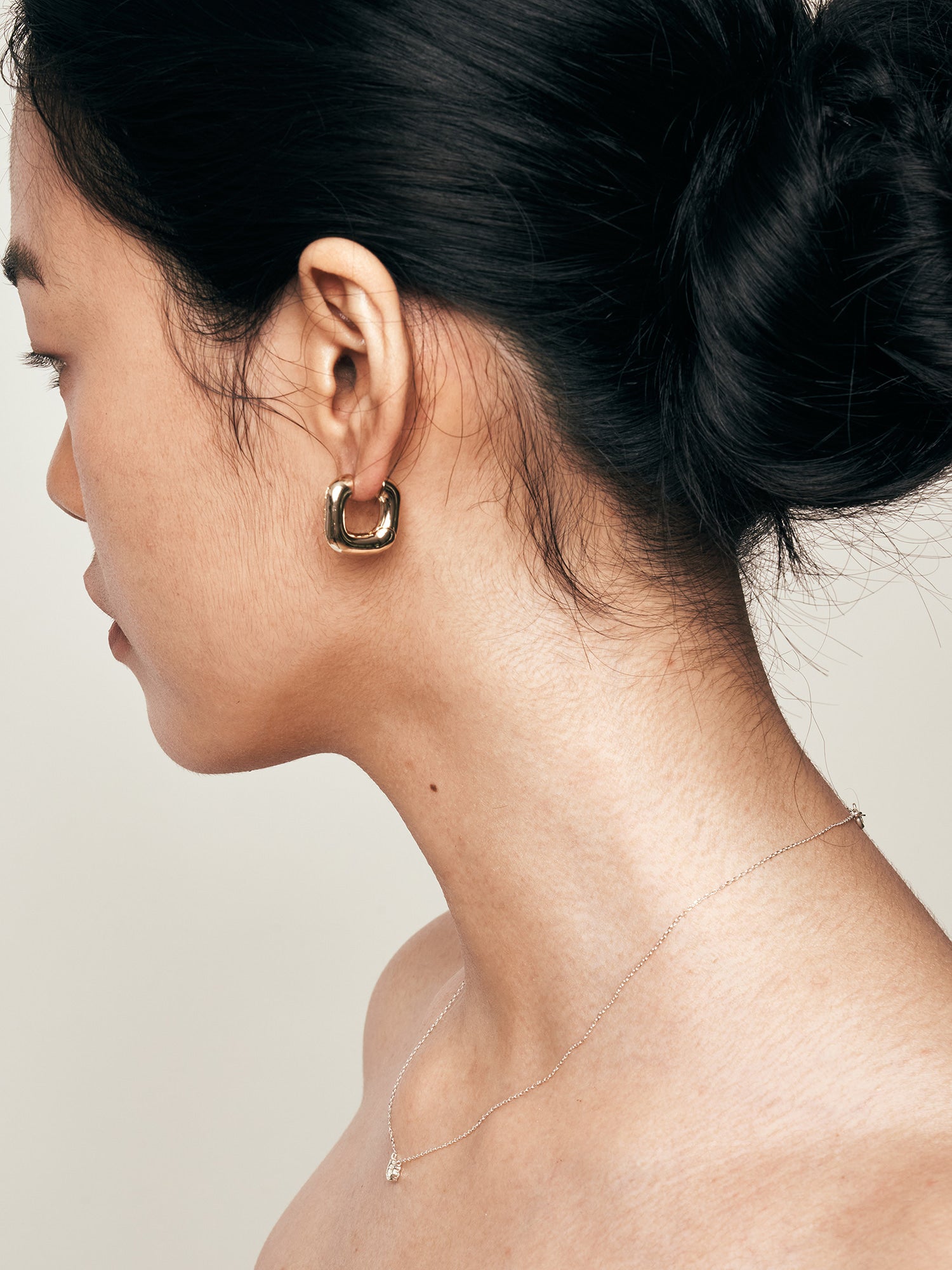 SQUAIA ONE TOUCH EARRINGS [BEIGE GOLD]