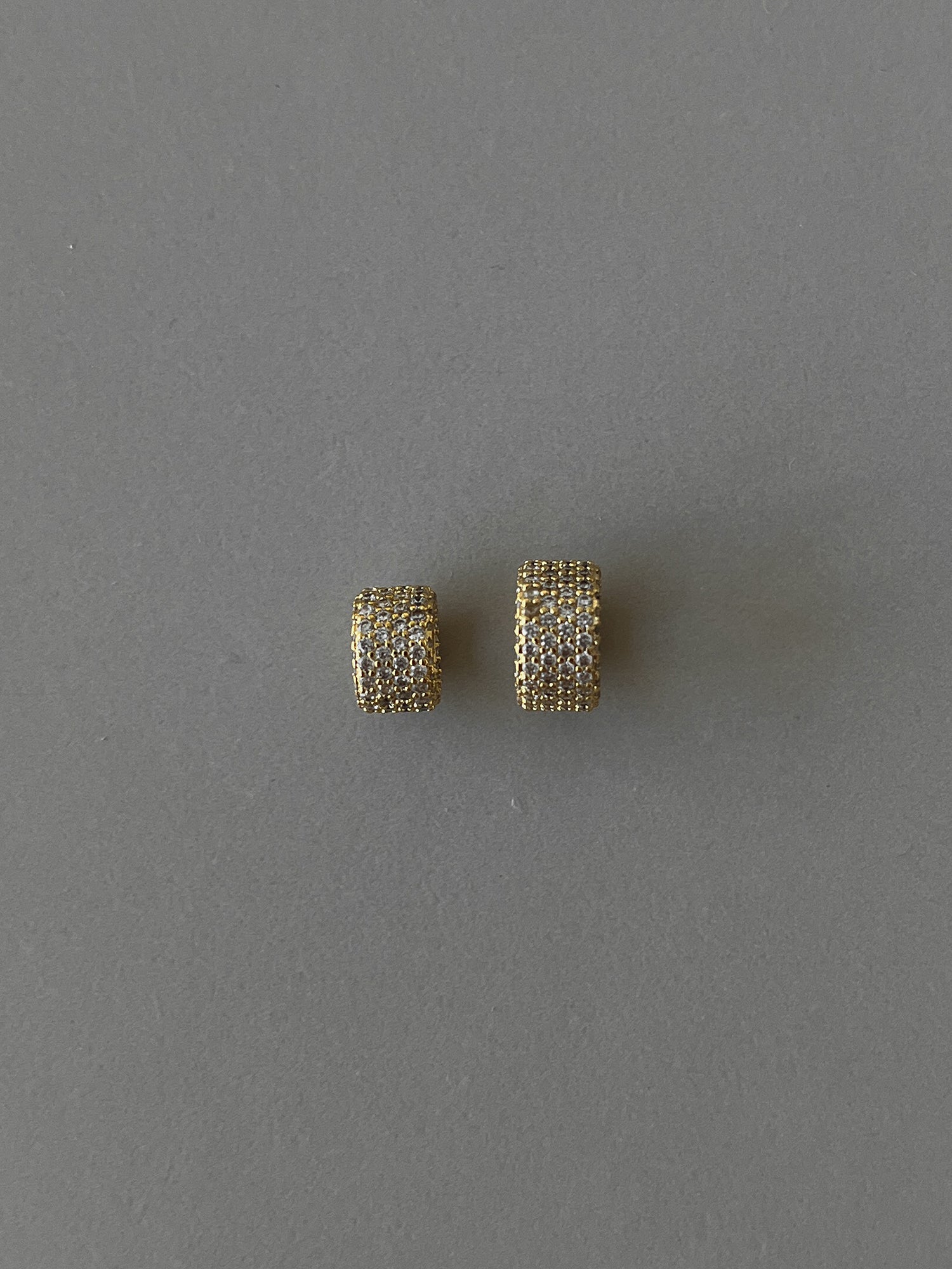 4-ROW PAVE PENDANT [GOLD]
