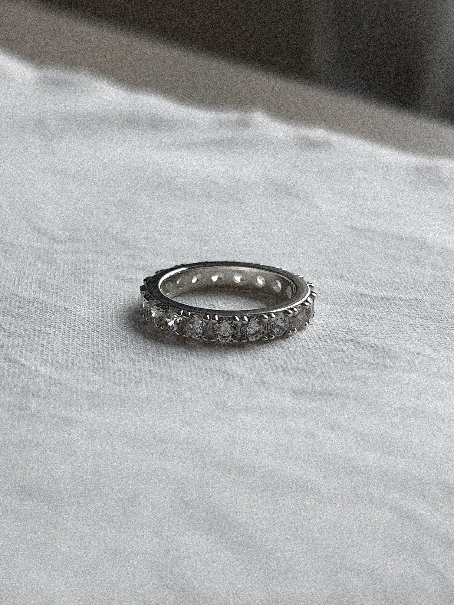 BOLD PAVE RING