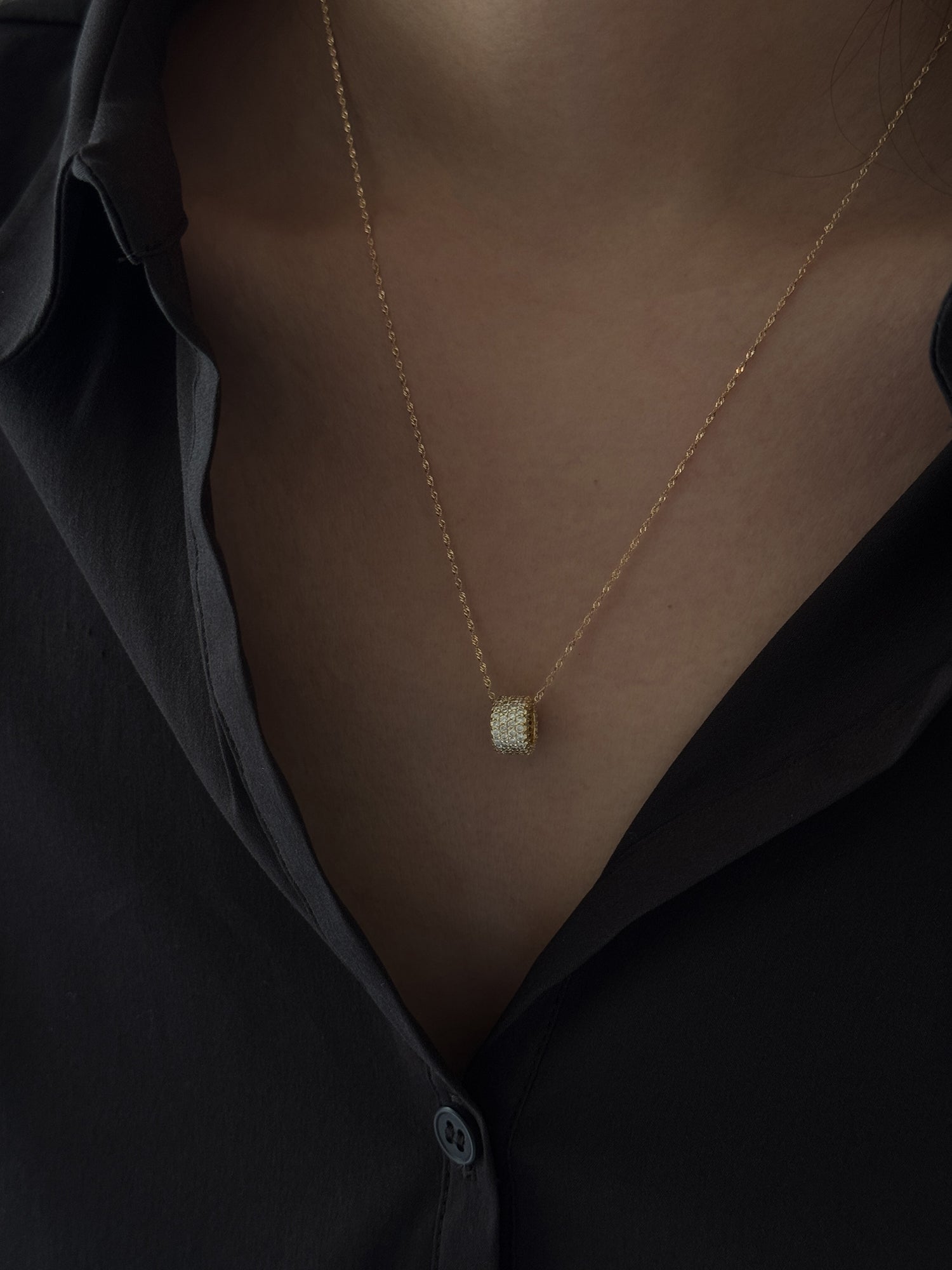 4-ROW PAVE PENDANT [GOLD]