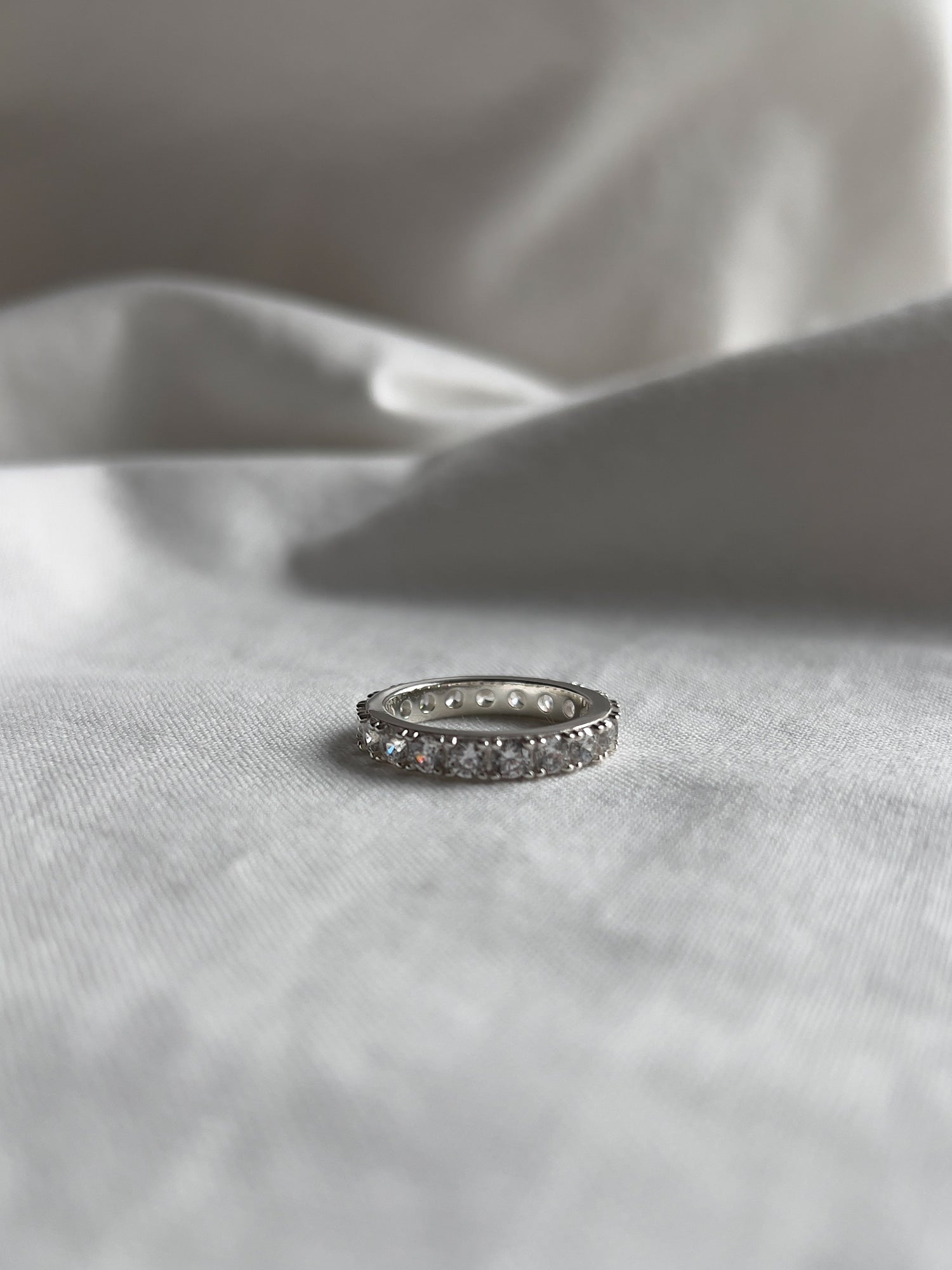 BOLD PAVE RING