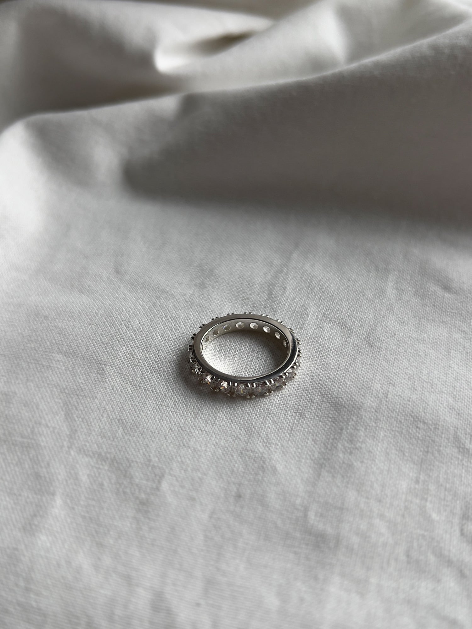 BOLD PAVE RING