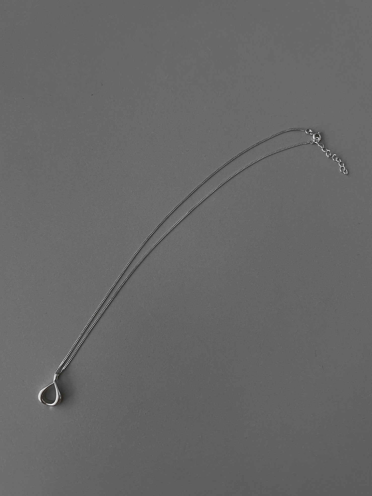 STERLING BLYS NECKLACE [SILVER]
