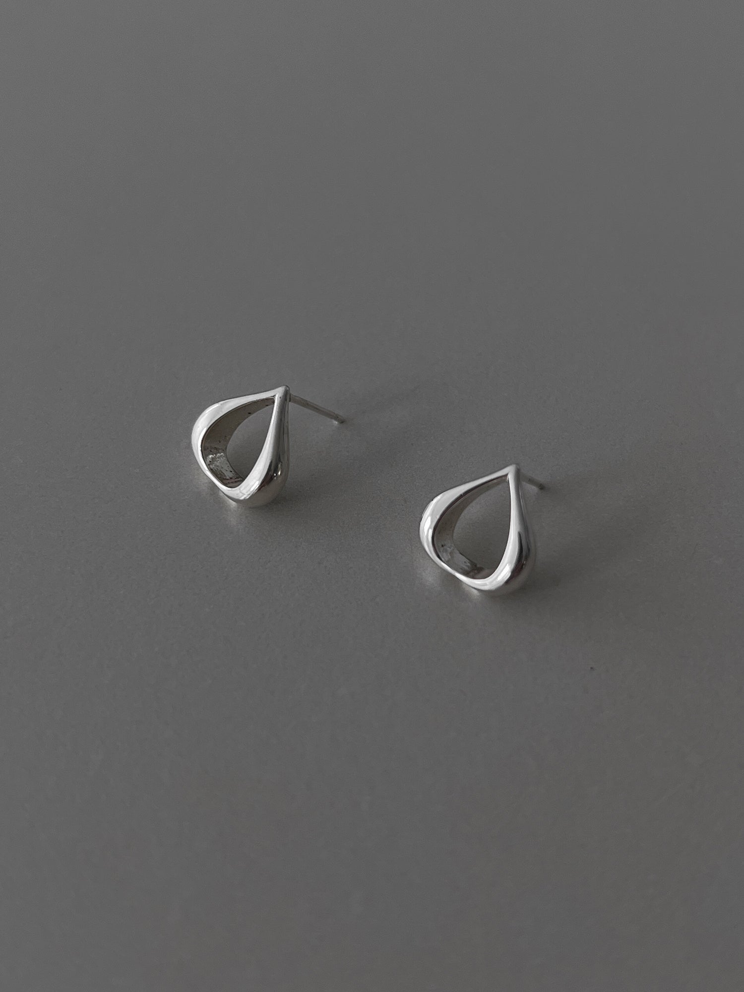 STERLING BLYS EARRINGS [SILVER]
