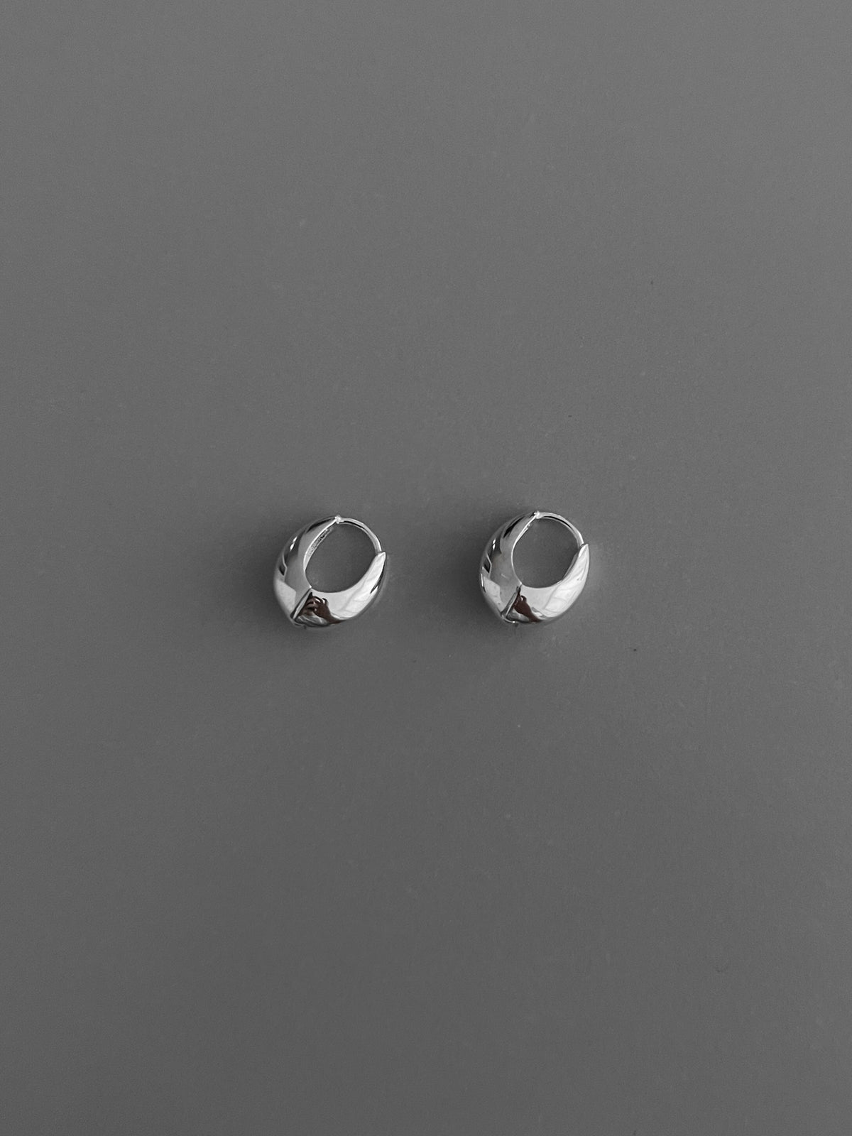 BELL ONE TOUCH EARRINGS L [SILVER]