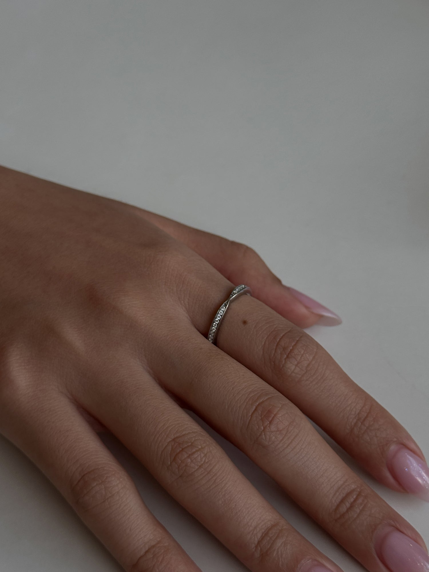 RIBBON RING