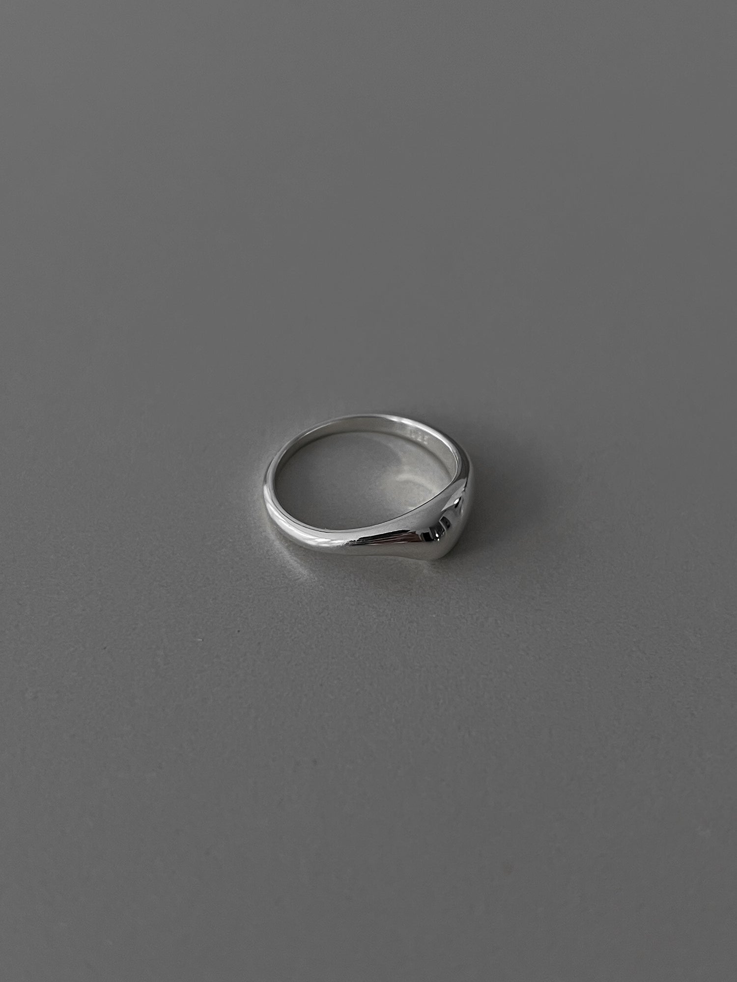 STERLING VELUA RING [SILVER]