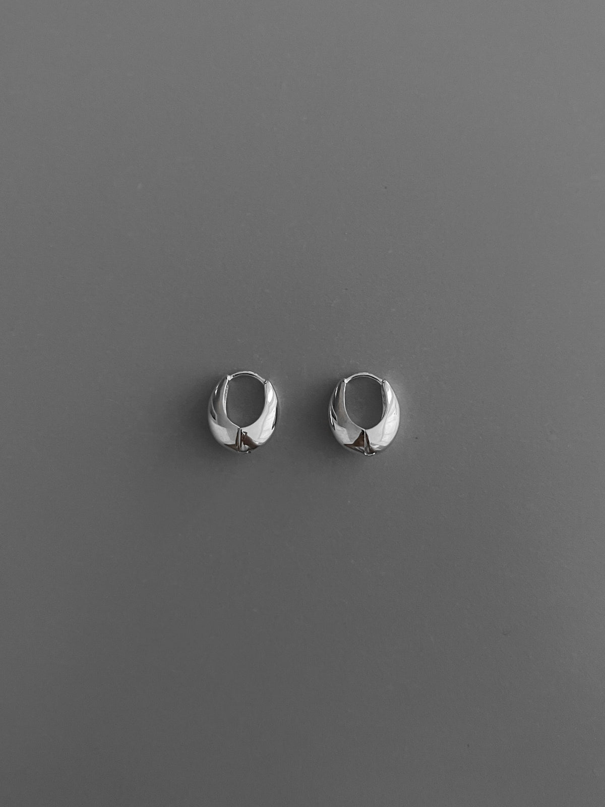 BELL ONE TOUCH EARRINGS L [SILVER]