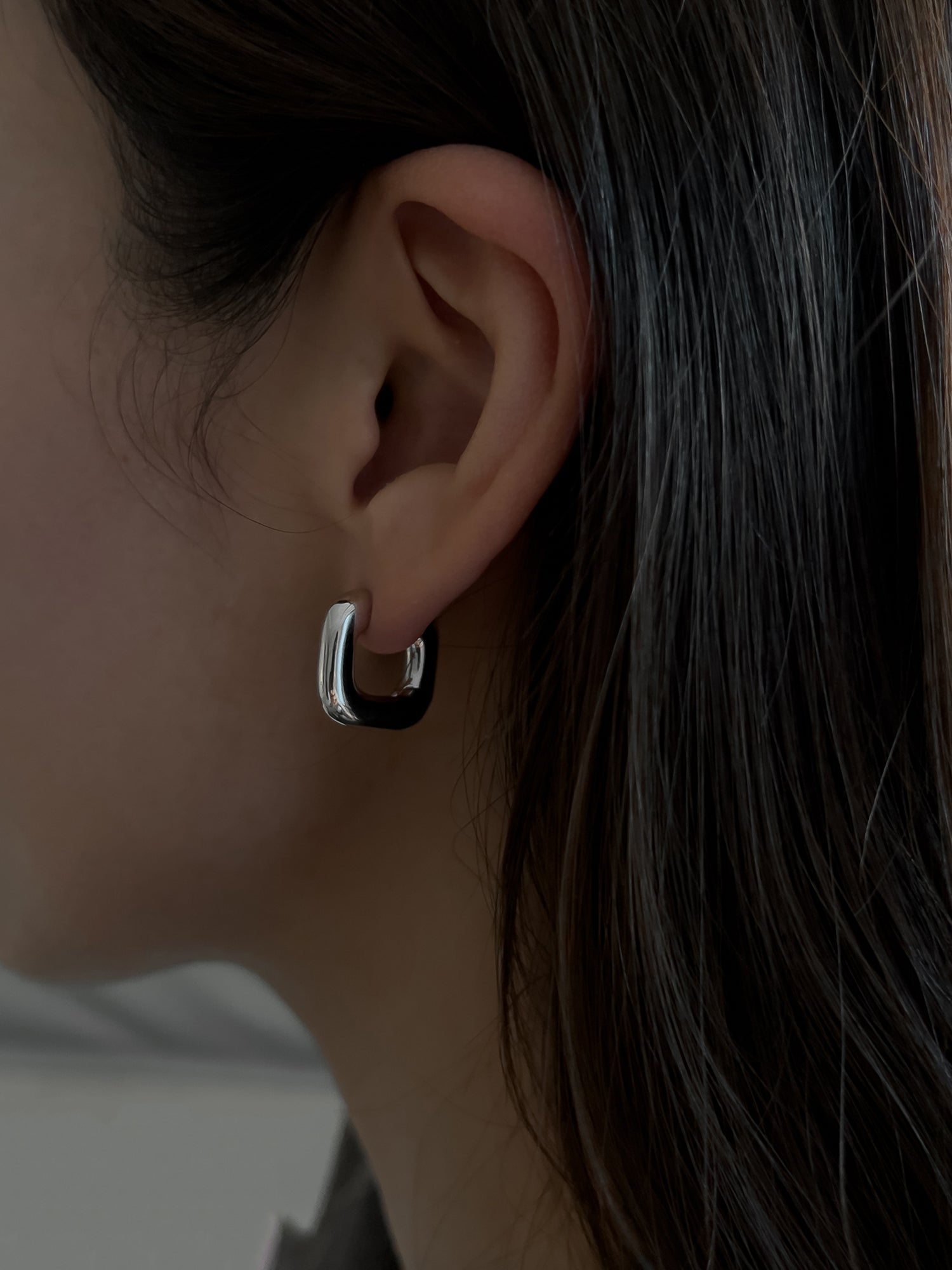 SQUAIA ONE TOUCH EARRINGS [SILVER]
