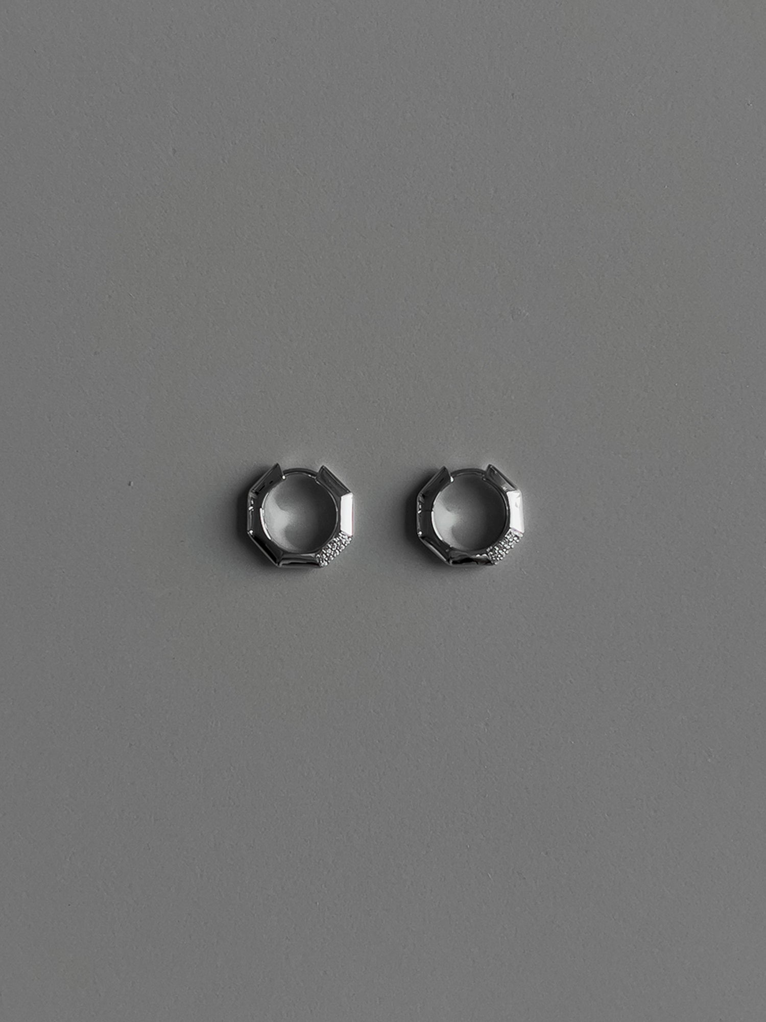 OCTAGONAL STONE EARRINGS [SILVER]
