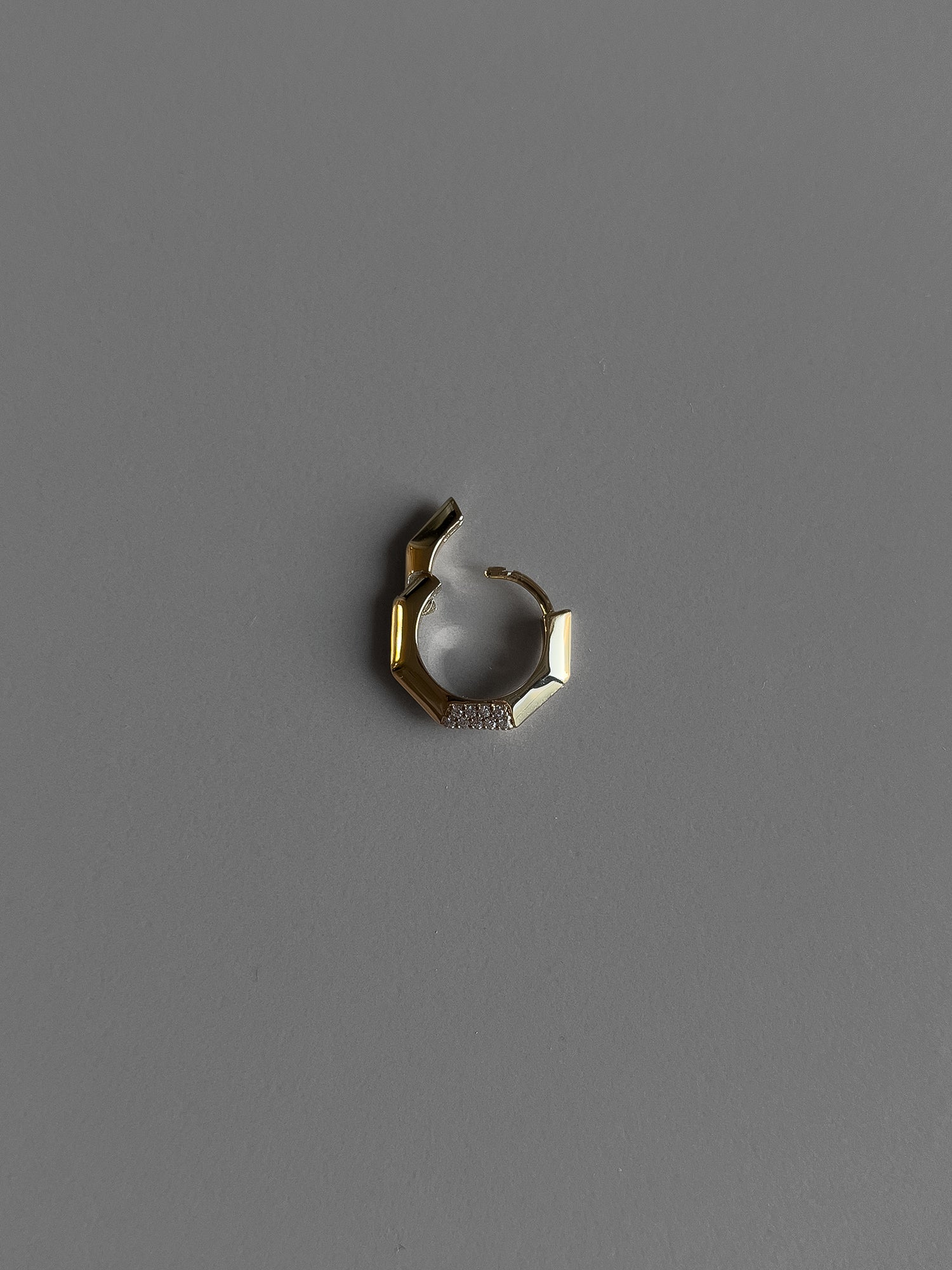 OCTAGONAL STONE EARRINGS [BEIGE GOLD]